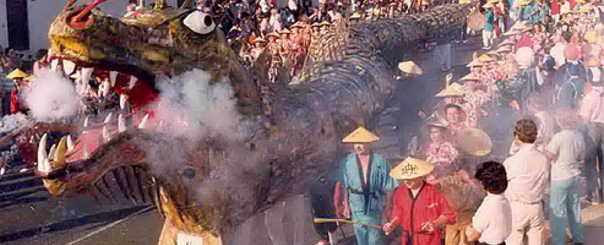 Imagen de archivo del dragón del carnaval