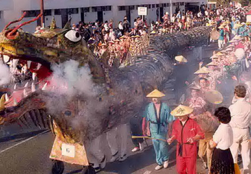 Imagen de archivo del dragón del carnaval