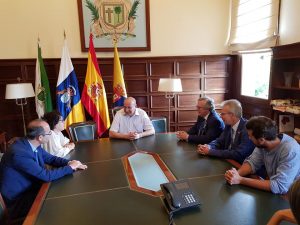 Un aspecto de la reunión de los responsables municipales y la delegación rotaria