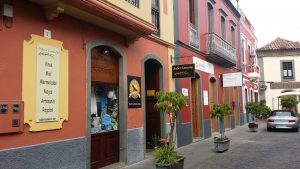 Comercios en el casco antiguo de la Villa