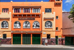 Fachada del Centro Cultural de Santa Brígida