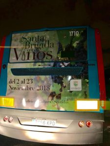 Una guagua de Global promociona 'Santa Brígida con Vinos'